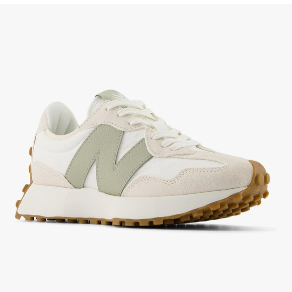 New Balance Shoes - New Balance 327 Women's Sneaker in White, Sage & Gum
